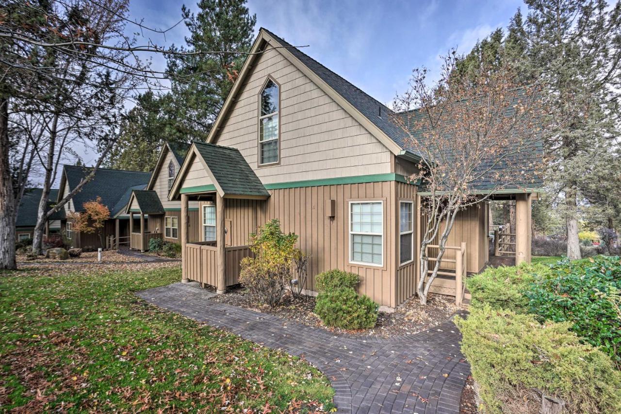Chalet At Running Y Resort With Wraparound Deck! Klamath Falls Exteriör bild